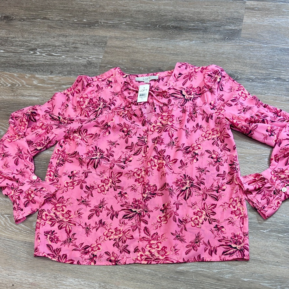 🌸 LOFT Pink Floral Blouse – NWT  Romantic Boho Style